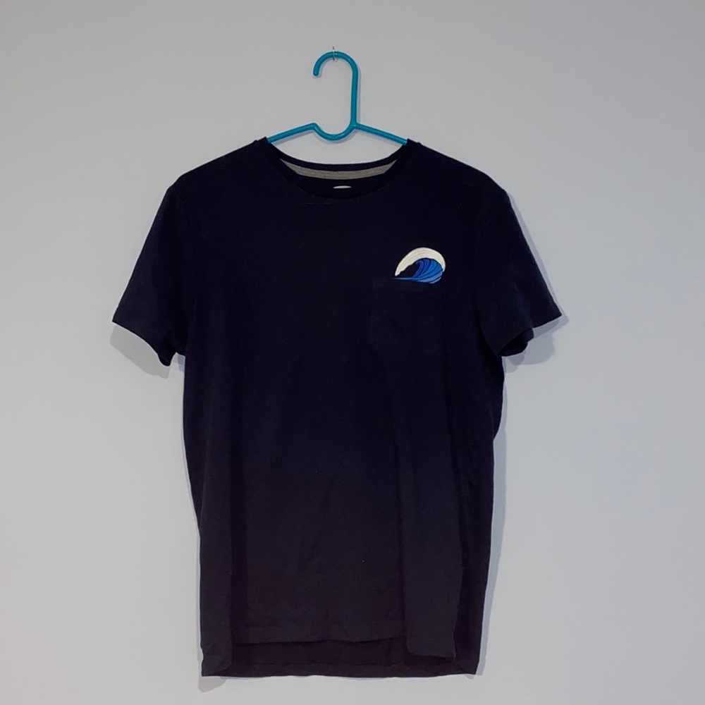 men’s t-shirt